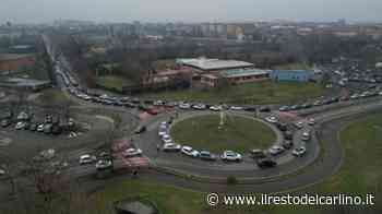 Tampone molecolare a Modena, code chilometriche / Video - il Resto del Carlino