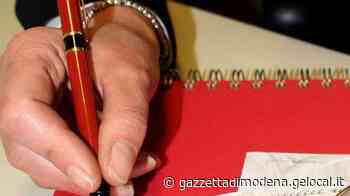 Carpi. Incassa un assegno con la foto e truffa il cliente per 40mila euro - La Gazzetta di Modena