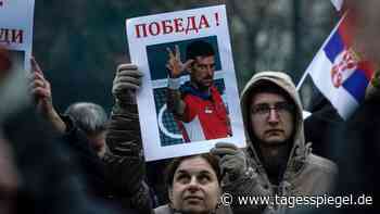 Gerichtsanhörung des Tennis-Stars ab Mitternacht: Djokovic erhält im Hotel glutenfreies Essen und Laptop - Tagesspiegel