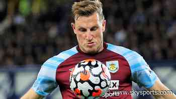 Chris Wood: Burnley striker undergoing medical at Newcastle who have met release clause of around £25m - Sky Sports