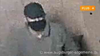 Täter nach Einbruch in Möbelhaus weiter flüchtig: Wer kennt diesen Mann?