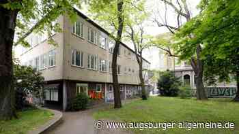 Staat verkauft Türen, Fenster und Böden der alten Augsburger Stadtbücherei - Augsburger Allgemeine