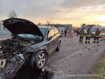 Tre feriti in un frontale sulla Casale-Vercelli - Il Monferrato