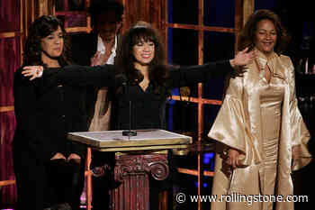 Flashback: The Ronettes Reunite for Final Time at 2007 Hall of Fame Induction
