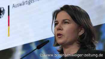 Baerbock fordert Geduld in Gesprächen mit Russland