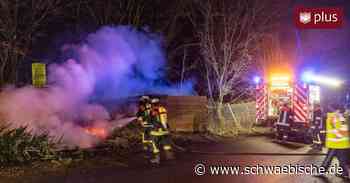 In Niederhaus bei Lindau fangen Christbäume Feuer - Schwäbische