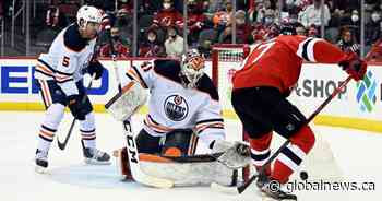 Edmonton Oilers Mike Smith out with thumb injury