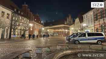 Ludwigslust-Parchim: Polizei stellt mehrere Strafanzeigen bei Corona-Demos im Landkreis | svz.de - svz – Schweriner Volkszeitung
