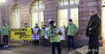 Heidelberg: Greenpeace verleiht der CDU den "Goldenen Betonklotz" - Rhein-Neckar Zeitung