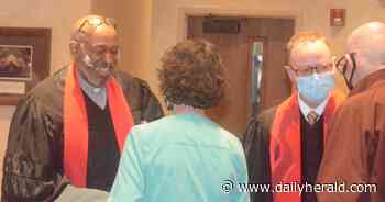 Aurora's New England Congregational Church installs senior minister - Chicago Daily Herald