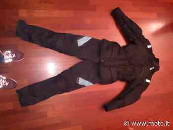 Vendo completo giacca pantalone Axo a Gallarate (codice 8604952) - Moto.it