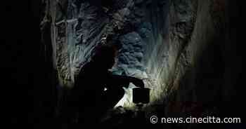 'Caveman', il doc sull'opera d'arte più profonda al mondo - Cinecittà News