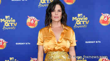 Neve Campbell recalls bear attack she survived on movie set