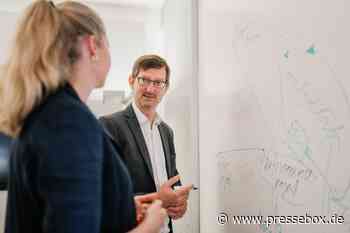 Experten-Leitfaden: Spitzenkräfte statt Fachkräftemangel, Liebich & Partner Management- und Personalberatung AG, Pressemitteilung - PresseBox