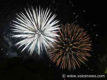 Fireworks show a go in St. Clair for chamber’s ‘Icy Bazaar’ - New Baltimore Voice Newspapers