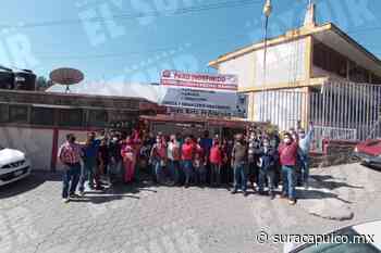 Toman trabajadores una secundaria técnica de Teloloapan - El Sur de Acapulco