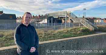 The 'gross' Cleethorpes bridge covered in dog mess and graffiti - Grimsby Live
