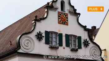 Die Aichacher Rathausuhr tickt nicht richtig - Augsburger Allgemeine