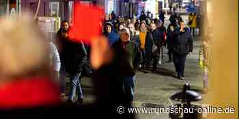 Hunderte auf den Straßen: Gegendemo zeigt „Spaziergängern“ in Euskirchen Rote Karte - Kölnische Rundschau
