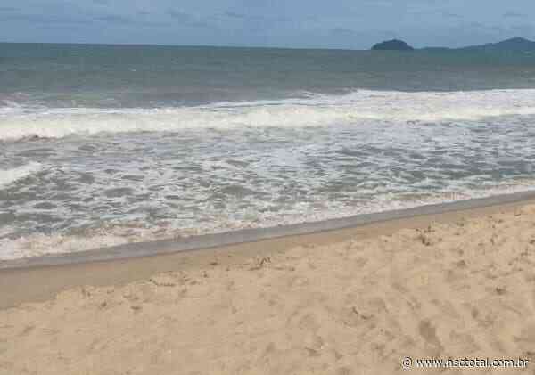 Homem de 35 anos morre afogado na praia de Itajuba, em Barra Velha | NSC Total - NSC Total