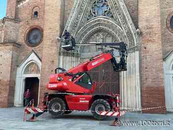 Chieri, problema colombi sulla facciata del Duomo - CentoTorri
