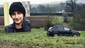 Essen: Auto fährt sich auf Acker fest | Regional - BILD