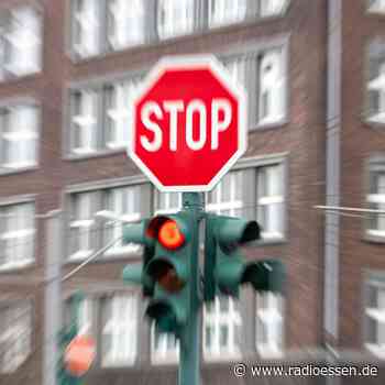 Essen: Bei rot über die Ampel, dann vor der Polizei abgehauen - Radio Essen