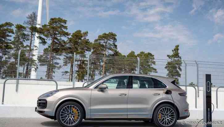 Risultava povero e prendeva i ristori Covid: ma per un vestito spendeva 8mila euro e viveva in una villa con … - La Repubblica