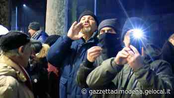 Modena. Blitz alla Baracchina: non solo la multa, denunciati i no-pass - La Gazzetta di Modena