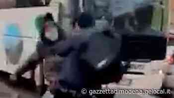 Modena. Per le gravi minacce ai prof del Barozzi sospesi tre studenti «Ma la scuola è sana» - La Gazzetta di Modena