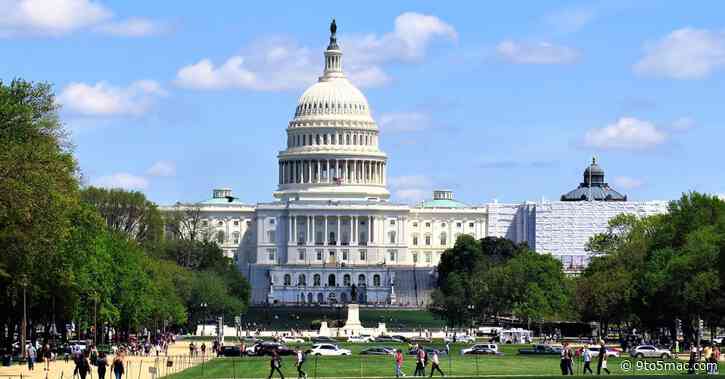 This legislation could force Apple and others to make their terms of service actually readable