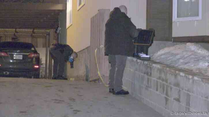 Body found in northwest Calgary neighbourhood, homicide unit investigating