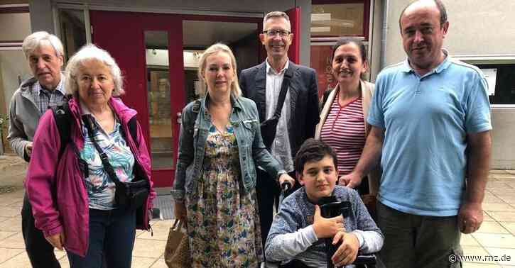 Arber will laufen:  Elfjähriger Junge aus Albanien wurde in Heidelberg operiert