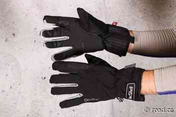 Review: DexShell Ultra Weather Winter Gloves | road.cc - road.cc