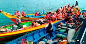 Two local men paid RM5,400 to transport 18 illegal immigrants - The Sun Daily