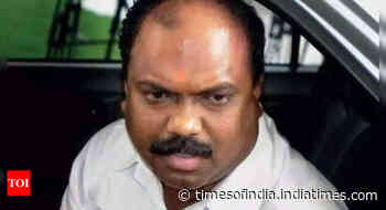 New road safety measures must focus on reducing fatalities: Maharashtra transport minister to officials - Times of India