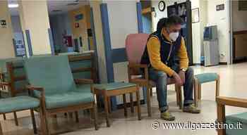 Il sacrificio di un padre: focolaio tra i suoi anziani, Marco rinuncia ad abbracciare il figlio appena nato - ilgazzettino.it