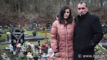 Detmold: Eltern kämpften fünf Jahre um todkranken Sohn - Privatinsolvenz - BILD