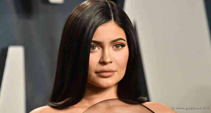 Kylie Jenner Shuts Down Rumors That She's Given Birth