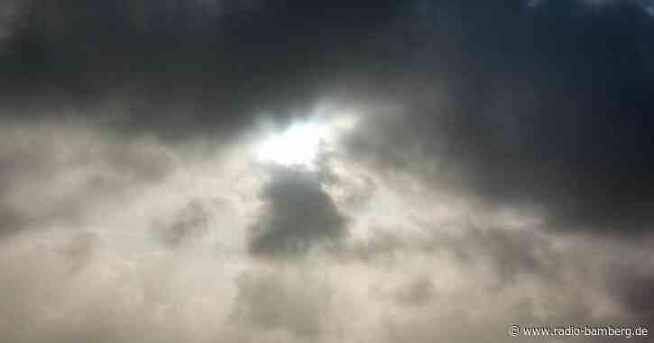 Bayern: Dichte Wolken und etwas Sonnenschein zu Wochenbeginn