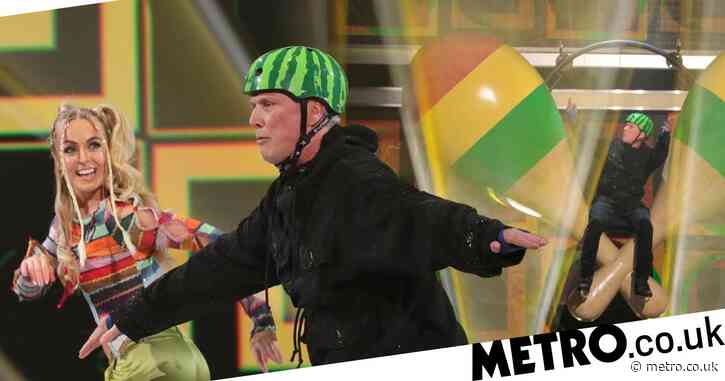 Dancing on Ice 2022 live: Bez steals show covered head to toe in protective gear including guards ‘protecting my maracas’