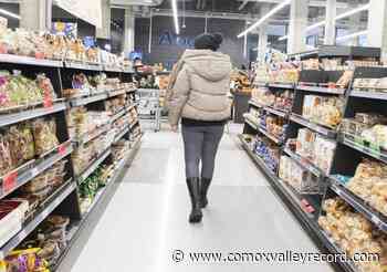 Grocery store workers call refusal to reinstate pandemic pay ‘insulting’ - Comox Valley Record