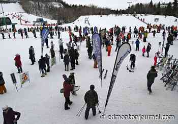 Edmontonians hit the slopes at Snow Valley to celebrates world snow day