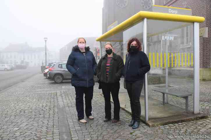 Bezorgde mama’s stellen zich vragen bij overvolle bussen: “Op school moeten jongeren afstand houden, op weg ernaartoe zitten ze op elkaar gepropt”