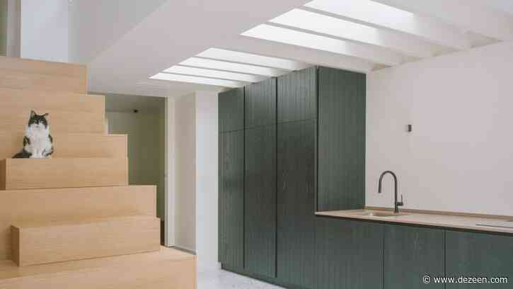 Chunky staircase features in Farleigh Road renovation by Paolo Cossu Architects