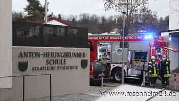 Feuerwehreinsatz nach Brand in der Wasserburger Realschule: Täter (14) vor Ort überführt
