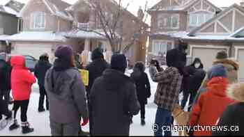 Kenney condemns participants of protest rally held outside Calgary mayor's home - CTV Toronto