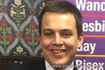 Met officer faces jail after sending sexual messages to boy
