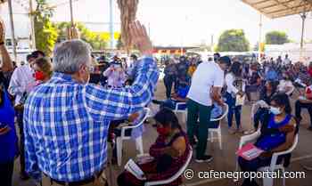 Rocha visita centro de vacunación para jornaleros migrantes en Villa Juárez - Café Negro Portal