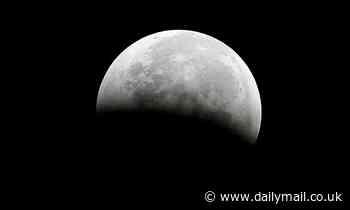 Giant moon rocks that sank through to its mantle could have produced an intermittent magnetic field